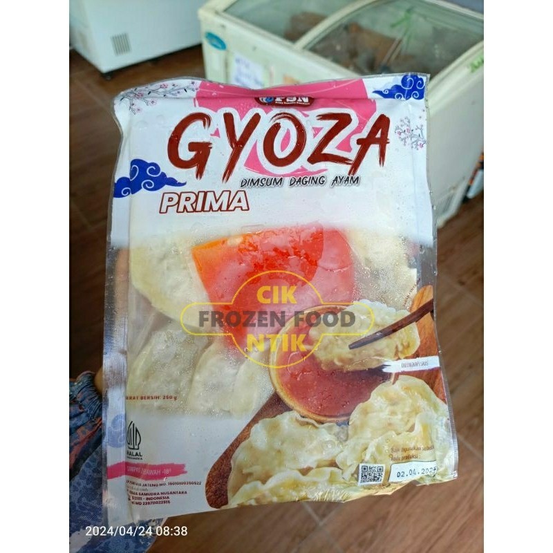 

PSN Sakana Prima Gyoza Dimsum Daging Ayam 250g Frozen food cik ntik Jambi cemilan jajanan seblak korea jepang