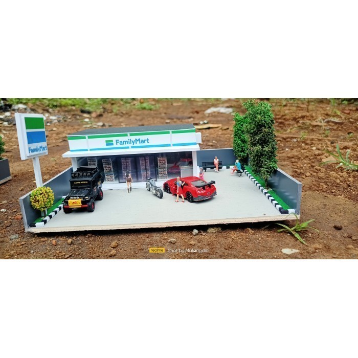 NB03 diorama miniatur 7 eleven dan familymart