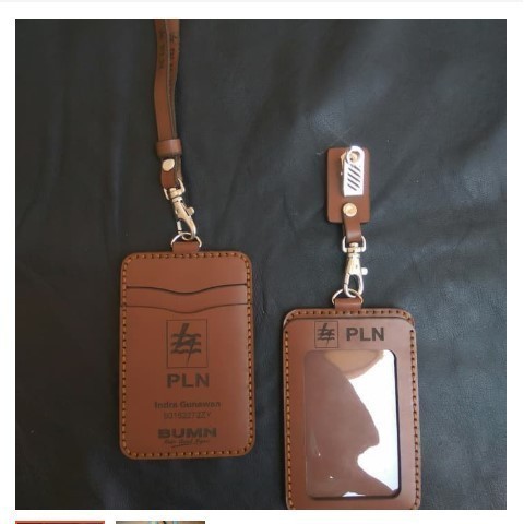 

Name Tag Kulit Custom Logo Id Card Logo Name Tag Logo Perusahaan - Coklat