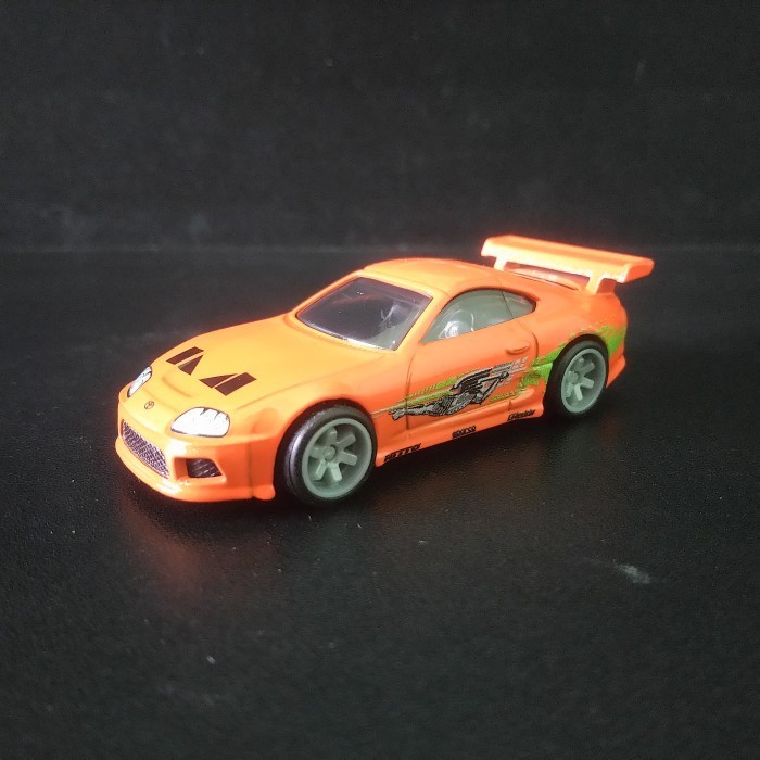Hot Wheels Hot Wheels Toyota Supra MK4 Fast & Furious Loose Mainan Anak Miniatur Koleksi Pajangan Di