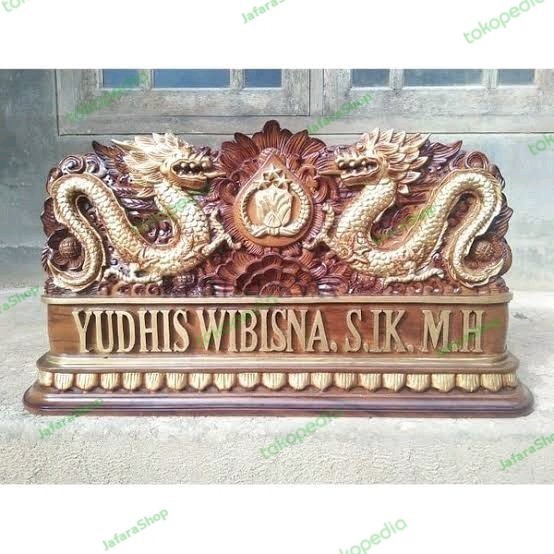 

papan nama meja ukiran kayu jati logo custom motif naga KD34534