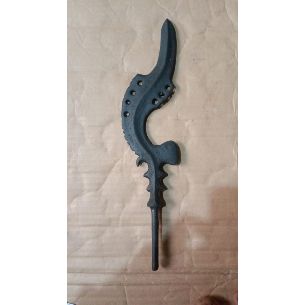 

kujang sepuh majapahit termurah keleng milik raden wijaya bk Keris sengkelat majapahit mataram kartosuro kartasura Surakarta Yogyakarta nagasasra sabuk inten keris kriss nogososro emas perunggu patung wayang batik budaya jawa melayubali BalineseJawa Javan