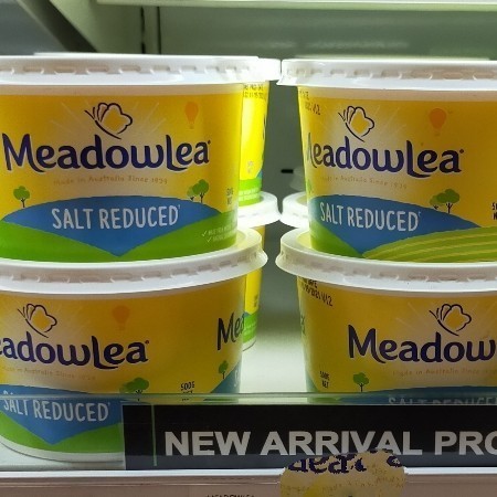 

meadowlea salt reduce margarin rendah garam 500gr