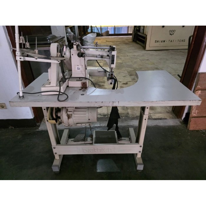 Mesin Jahit Siruba/ Lilit Siruba Second