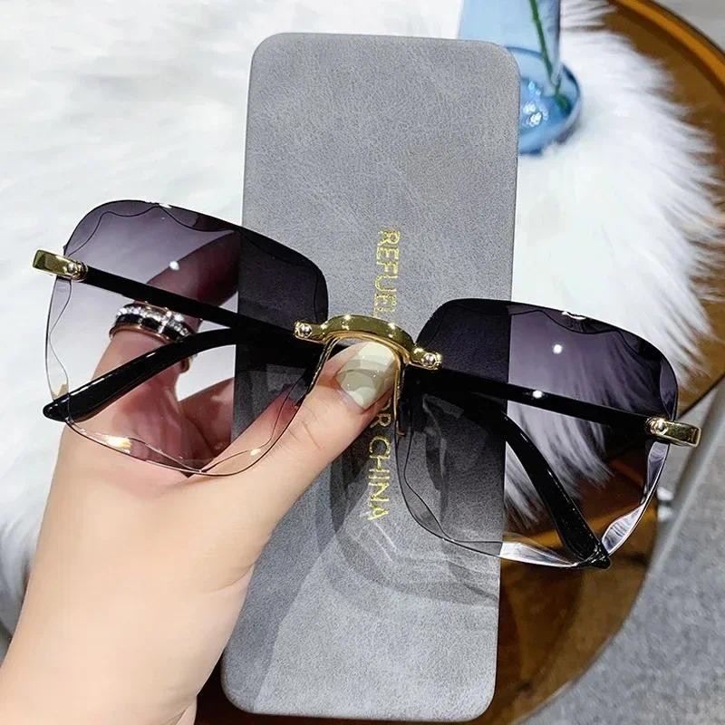 

2024 New Rimless Women Sunglasses Fashion Gradient Lenses Sun Glasses Lady Vintage Alloy Legs Classic Designer Shades UV400