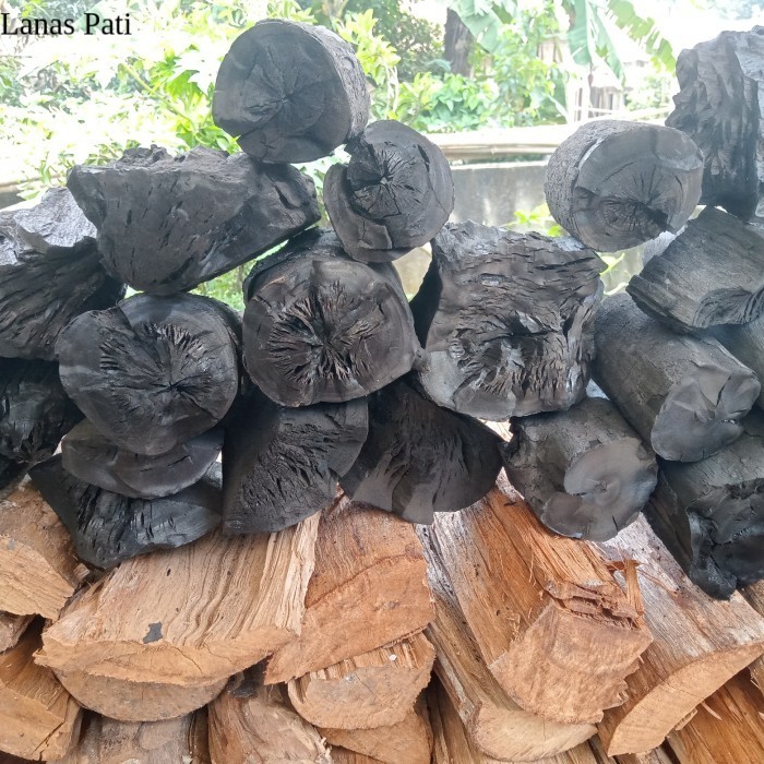 

arang kayu keras karungan harga per 1 karung murah terlariss