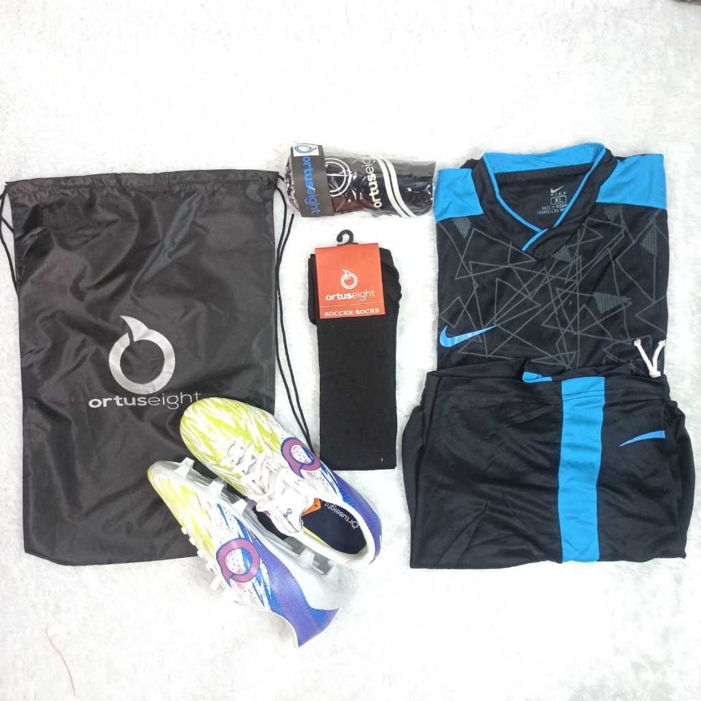 Sepatu specs keren- Promo paket 5 sepatu bola (*paket jersey*) illuzion  terbaru bisa cod termurah,l