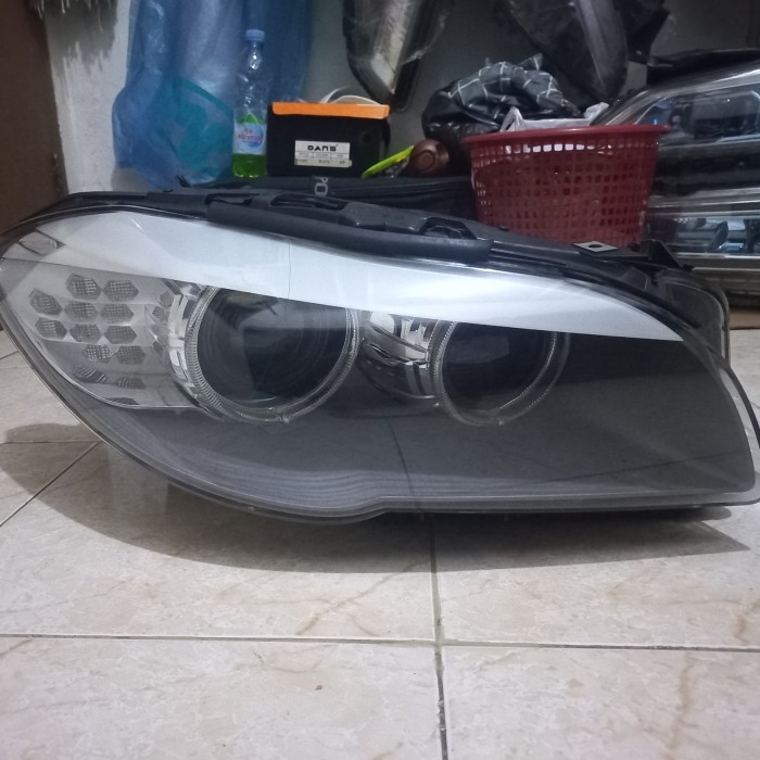 Headlamp Lampu Depan BMW F10 Kanan