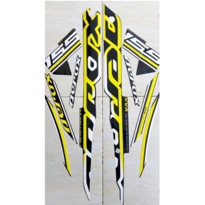 STRIPING STIKER MOTOR AEROX 2022 HITAM KUNING