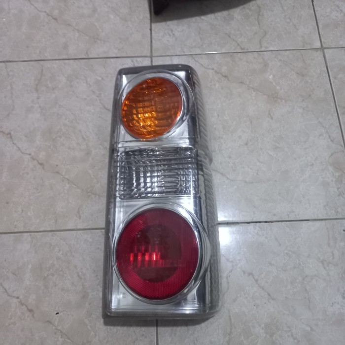 Stoplamp Lampu Belakang Nissan Terrano kristal original RH