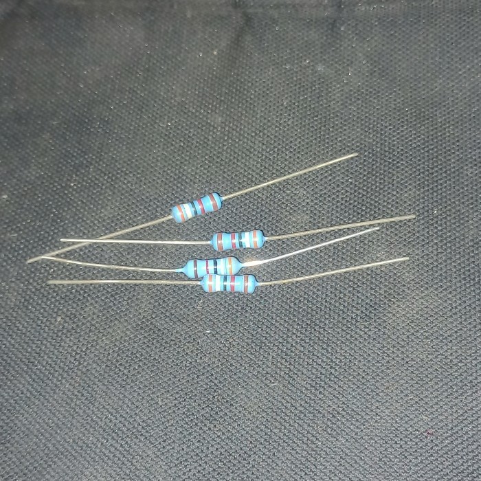 resistor 1/2w 39k metalfilm original 39 k 1/2 watt kilo ohm w 0.5w R 0.5watt 0.5 1/2watt 1/2 watt ta