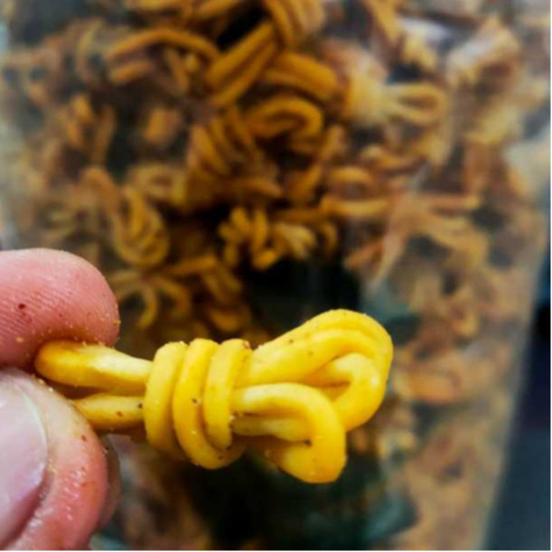 

RB Mie Gulung Kriuk Renyah 250 Gr / Mie Gulung Cetar Daun Jeruk / Mie Gulung Pedas Gurih