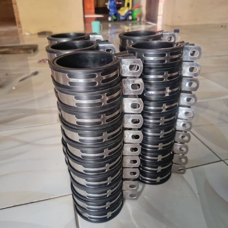 klem knalpot racing lebar 3cmkaret hitam tahan panas