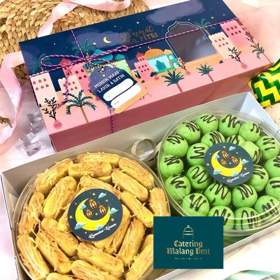 

HAMPERS KUE KERING PREMIUM LEBARAN ISI 2