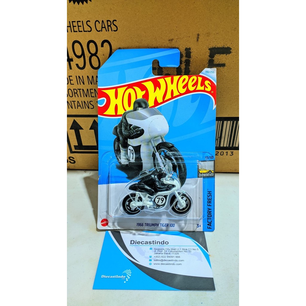 Hot Wheels / HotWheels 1966 TRIUMPH TIGER 100
