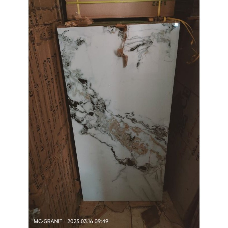 Granit lantai/dinding  60x120 motif marmer Sunpower