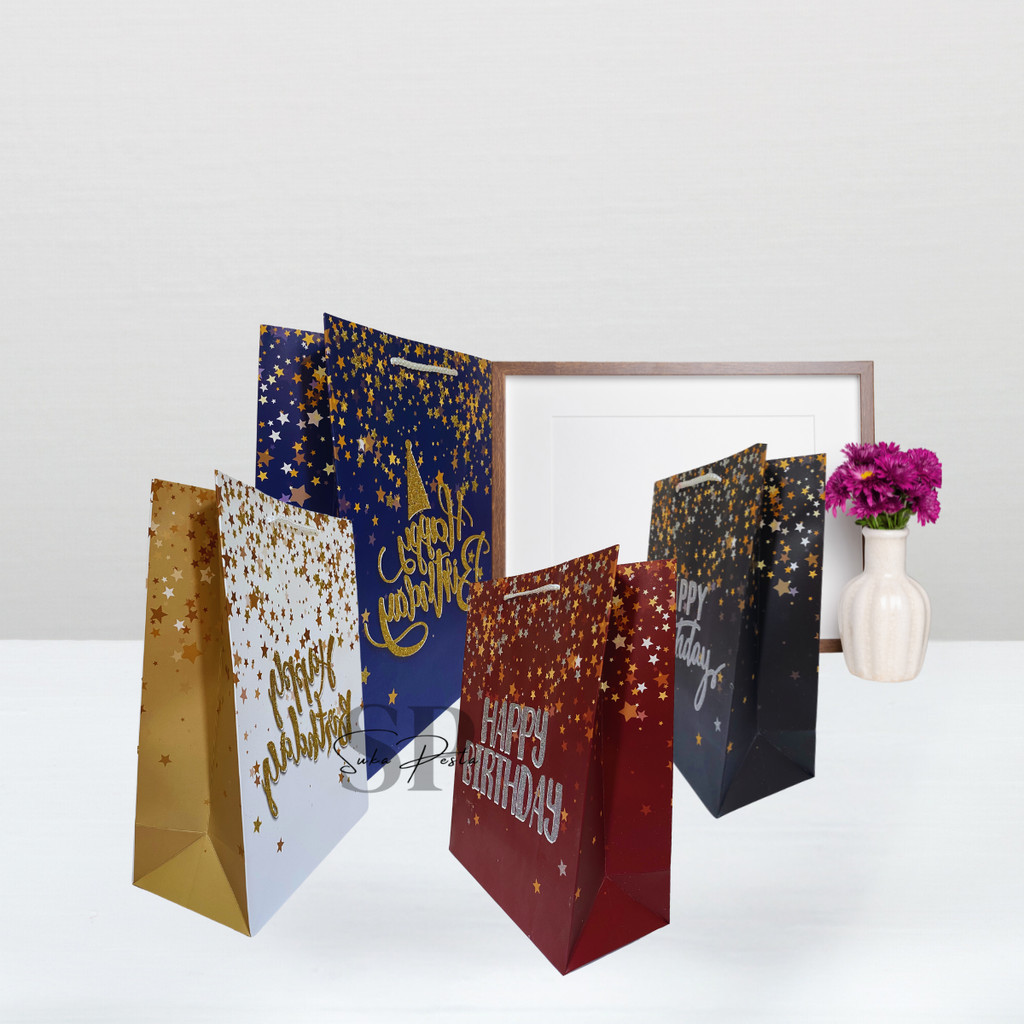 

Paper Bag Ultah Kado Motif HBD Star Glitter / Tas Kado Ulang Tahun / Goodie Bag