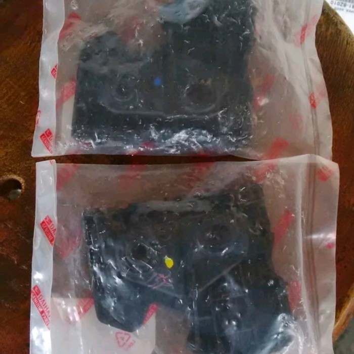 bracket bemper depan grand max ORI 1buah Murah