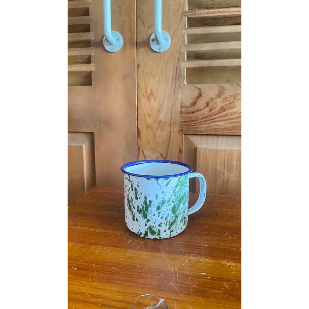 Mug blirik 8 cm tanpa tutup.