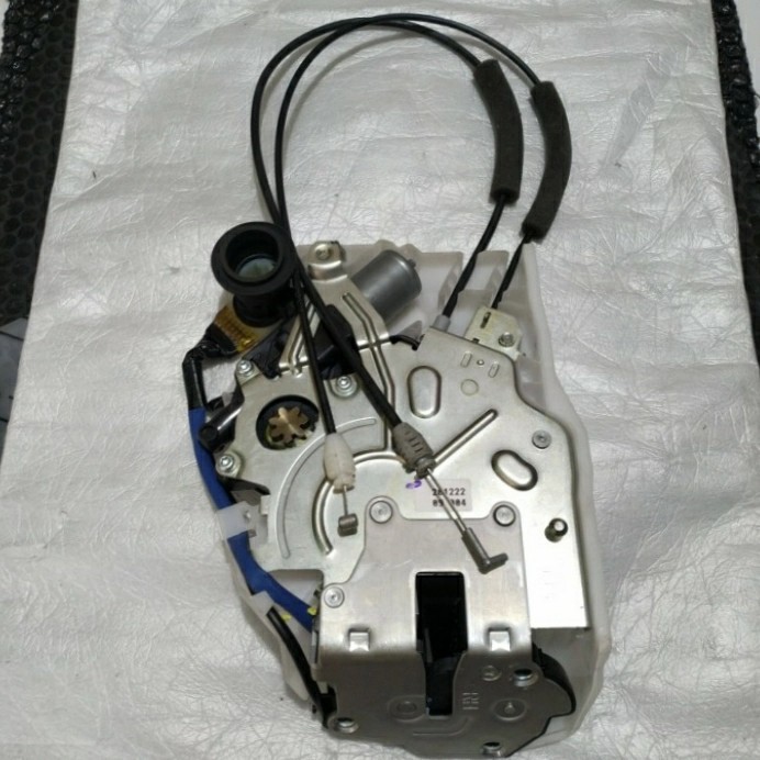 

actuator motor sliding door lock belakang kanan