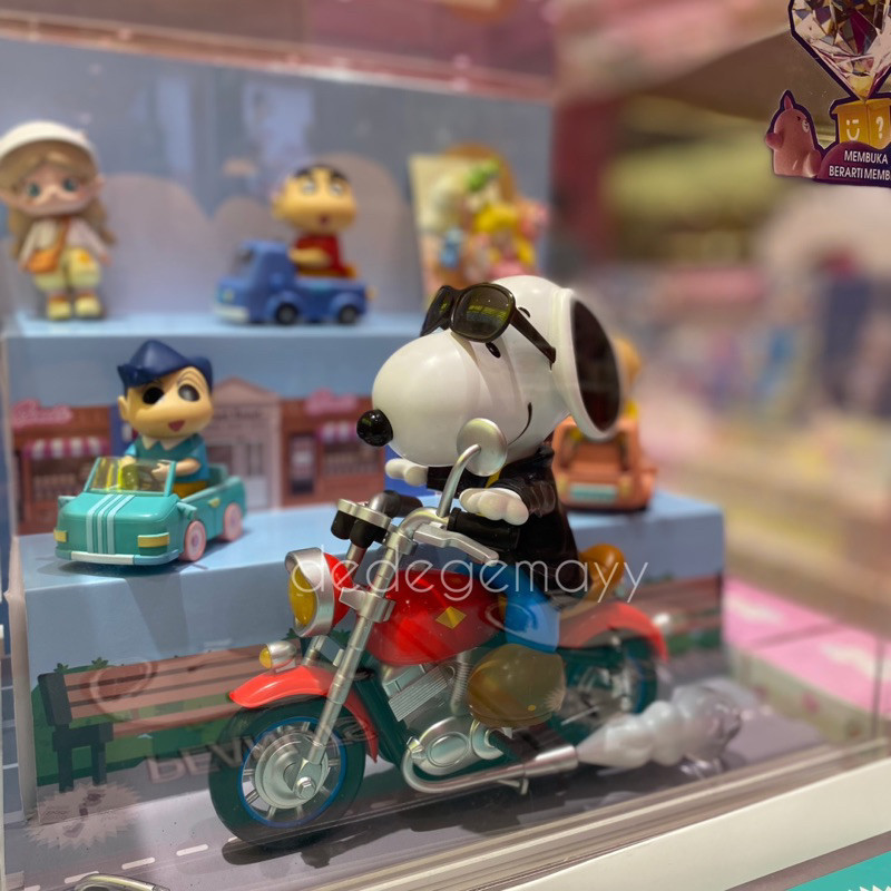 Miniso x Snoopy - Blind Box Figure Snoopy Motorcycle
