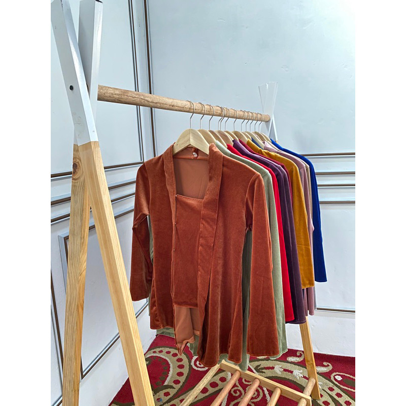 Atasan Kebaya Bludru kutu baru / kebaya ja