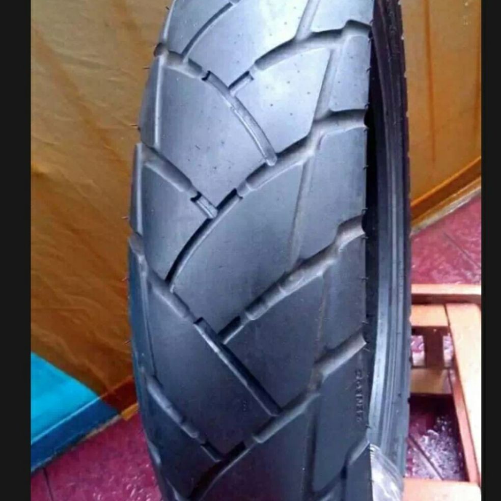 Widiapart ban belakang untuk moge merk zeneos turino seken uk. 130/70-ring 17
