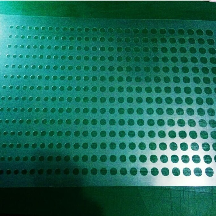 stencil airbrush background bulat