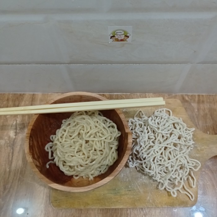 

LK4649~ sukron_86 BAKMI RAMEN MENTAH TELUR BEBEK MIE MENTAH KERITING SPECIAL PER KG