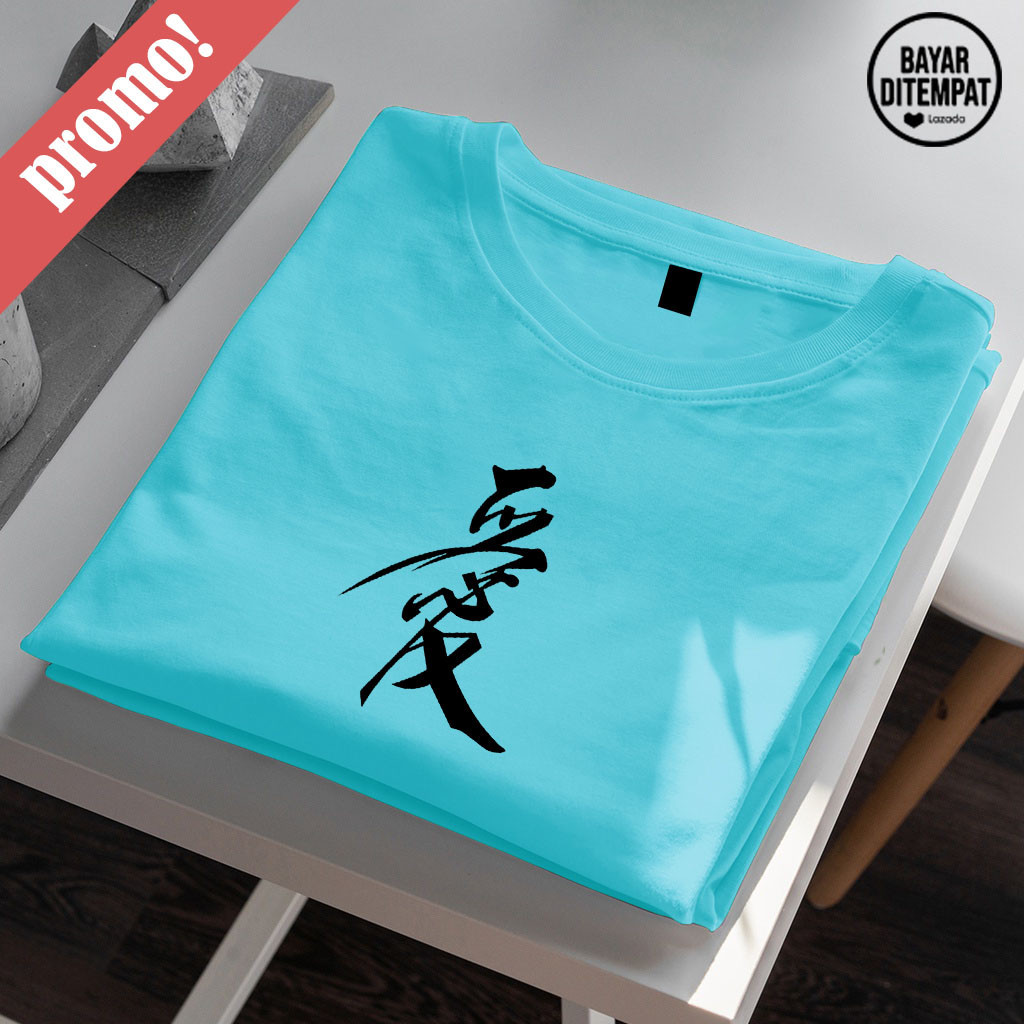 Disro - Kaos Distro Pria / Atasan T-Shirt Pria / Kaos Lengan Pendek Tulisan Cina Text Hitam Produk D