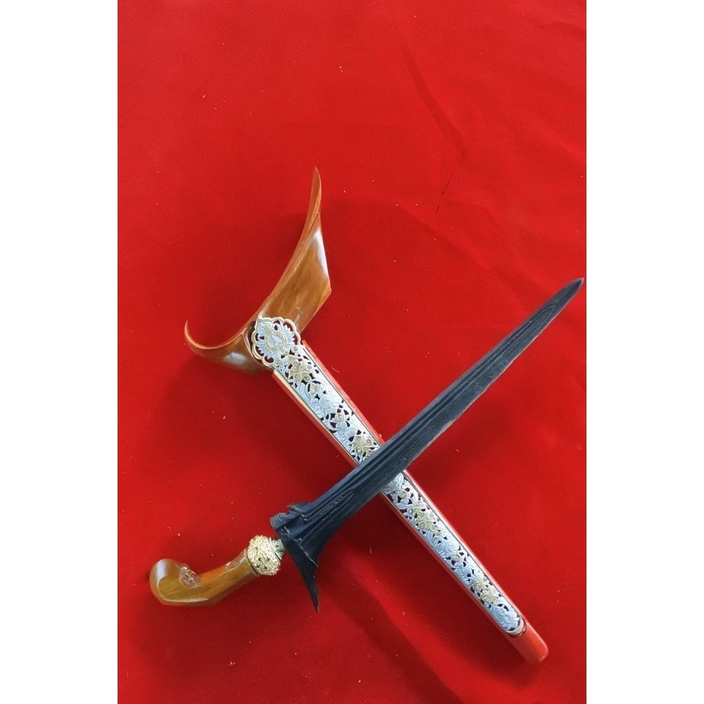 

keris langitan LAR NGANTAP brangah ladrang jogja saja BM - - bilahan saja SUNGGUH MURAHHHHH