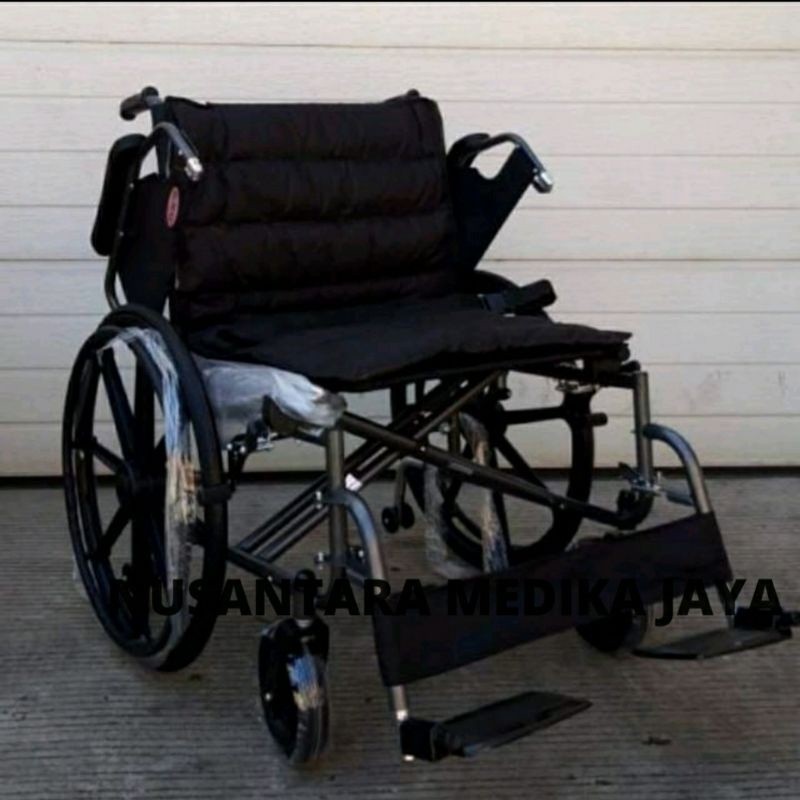 Kursi roda jumbo kursi roda orang gemuk kursi roda beban pasien  150 kg