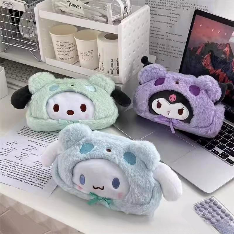

【baby face】 Sanrio Tempat Pensil Kartun dengan Kapasitas Besar dan Bahan Mewah yang Lembut tas alat tulis
