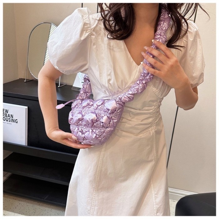 Terlaris ✨ -CARLYN POING SHOULDER BAG / KOREA SLING BAG / KOREAN PUFFY BAG - BLUE SILVER