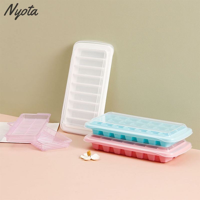 Cetakan Es Batu + Penutup/ Ice Cube Tray nyota