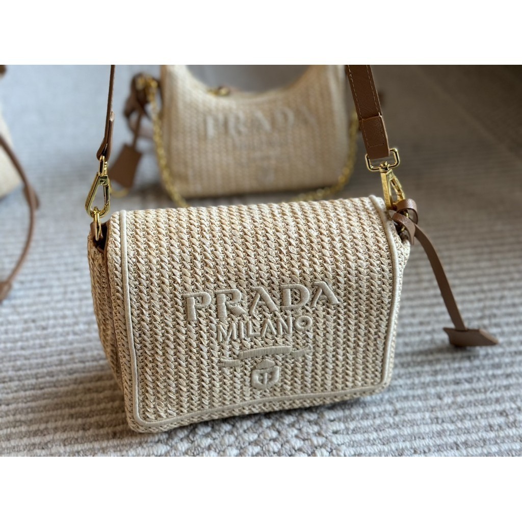 Original 2024 New Prada (with Box)  Straw Woven Camera Bag for Women's Fashionable and Stylish Shoul