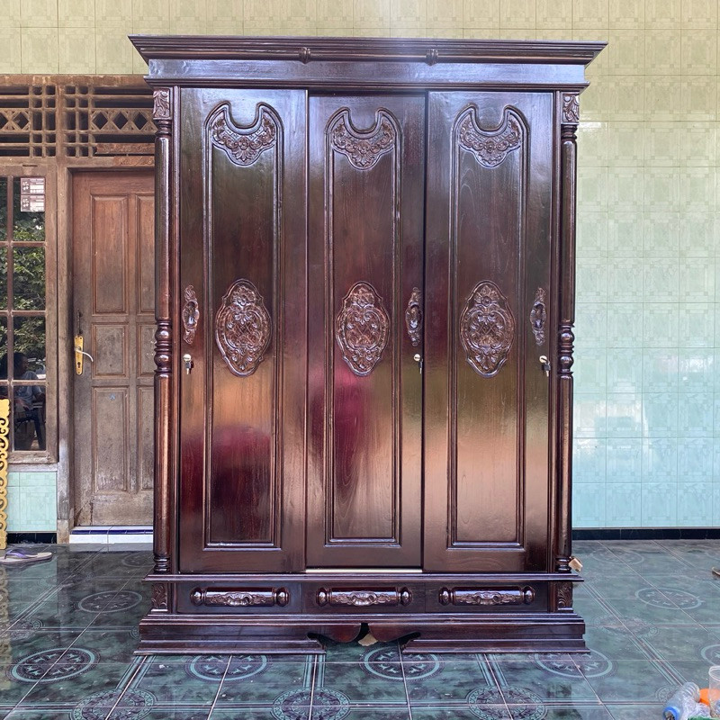 lemari pakaian kayu jati lemari peluru pintu 3 lemari sleding kayu jati