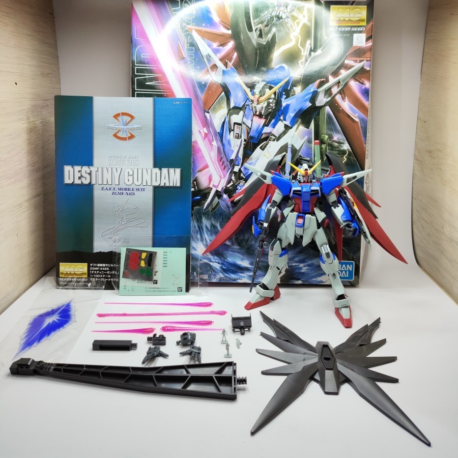 Bandai MG Destiny / Gundam 1/100 2nd Sudah Rakit M134