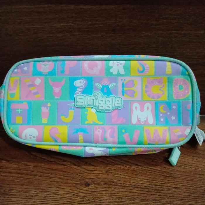 

Thosti sale Smiggle pencilcase softcase Tini Tiny magic - tosca