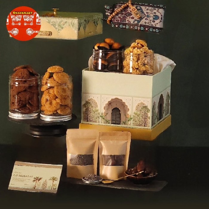 

Parcel Lebaran Ramadhan Kue Kering Lapis Surabaya 2025 / Hampers Ramadhan Lebaran Sadajah 2025 / Parcel Lebaran Medan / Hampers Lebaran Medan 2025 / Hampers Ramadhan Medan / Hampers Cookies Kue Kering / Parcel Lebaran Kue Kering Sajadah - Raya