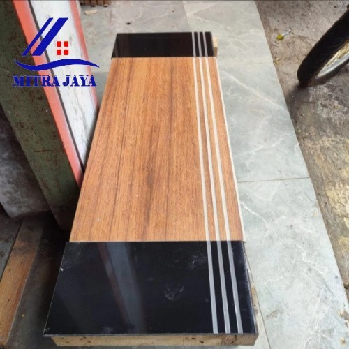 granit tangga motif kayu 30x80 30x90 kombinasi hitam request ukuran Keramik motif kayu 30x90 30x100 