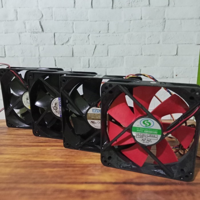 Kipas Fan 12 cm 12v Copotan Casing molex rgb dan non rgb