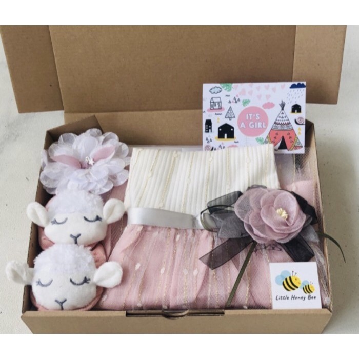 

(NEW) -Hampers bayi perempuan /hampers bayi cewek /hampers newborn / kado bay - White A, Box coklat+pita