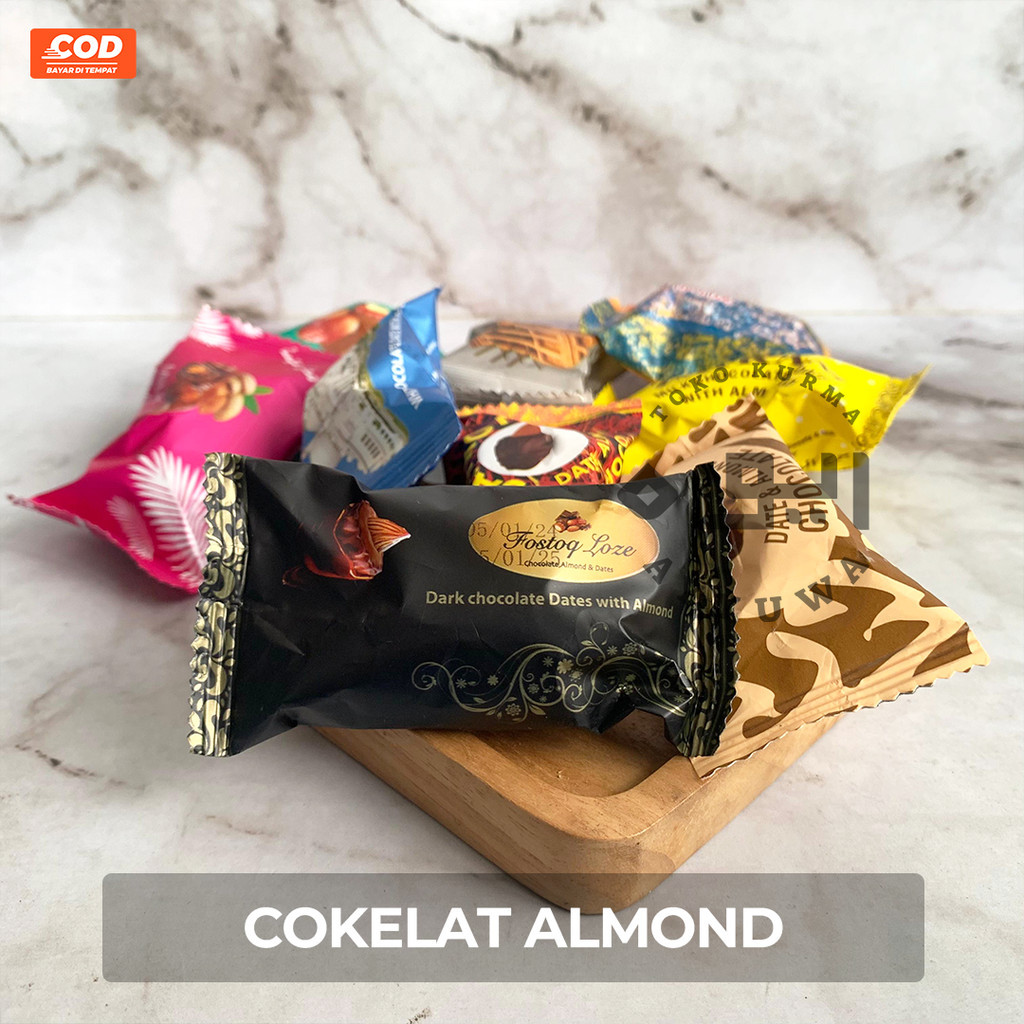

COKLAT ISI KURMA ALMOND MIX 250gr/500gr CHOCOLATE DATES WITH ALMOND