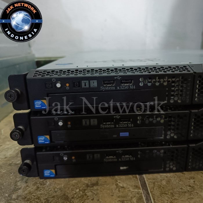 Server IBM System x3250 M4 Xeon E3-1720 3.00Ghz