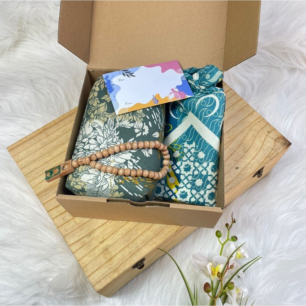 

Mukena Hampers Fullset mukena travel 2in1 Motif + Sejadah Jumbo + Tasbih + Box/ COD lebaran ramadhan