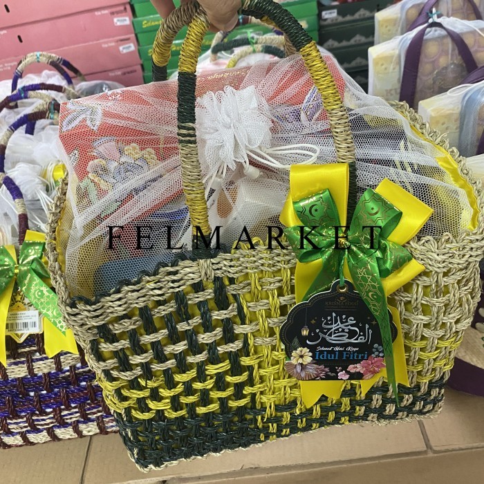 

Hampers Kue Kering Krisma Food Premium 5 Macam Kue / Hampers Kue Lebaran / Pack
