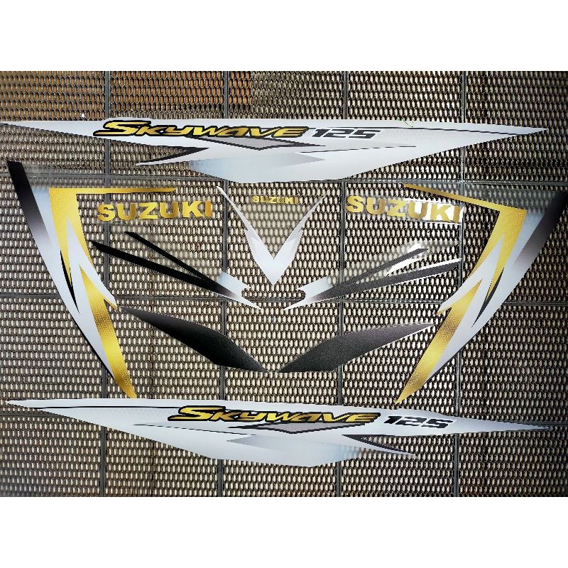 Striping Suzuki Skywave 125 Motif Carbon