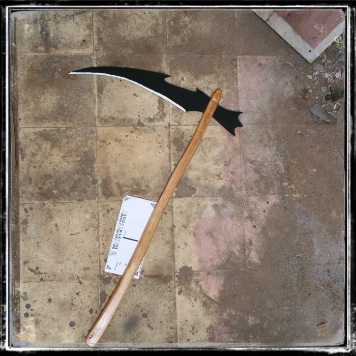 

mainan pedang kayu ( type kapak pencabut nyawa ) wooden death deviel