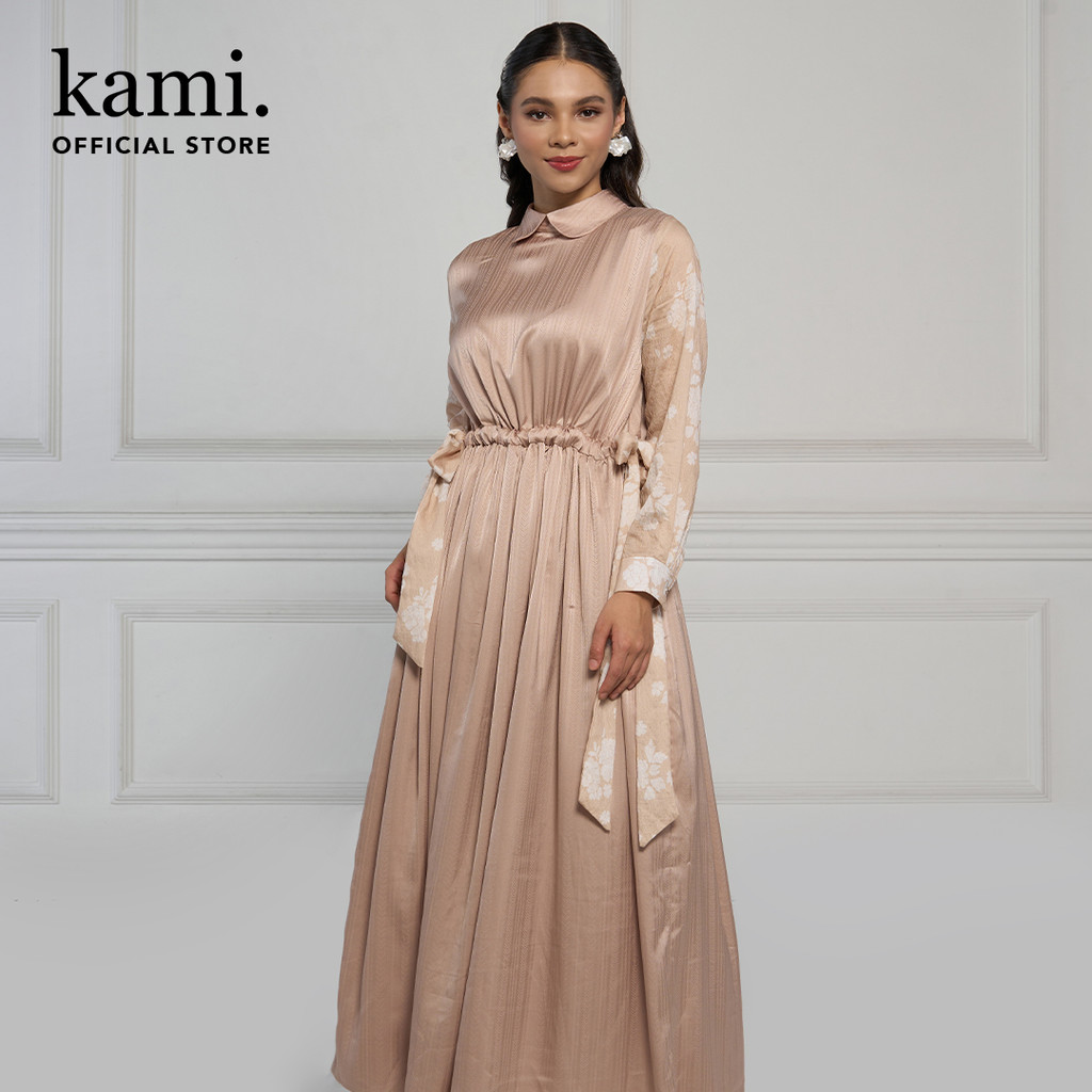 Kami Alia Chinched Waist Dress Wanita